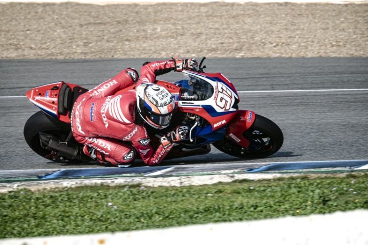 Xavier Vierge auf der Honda CBR1000RR-R