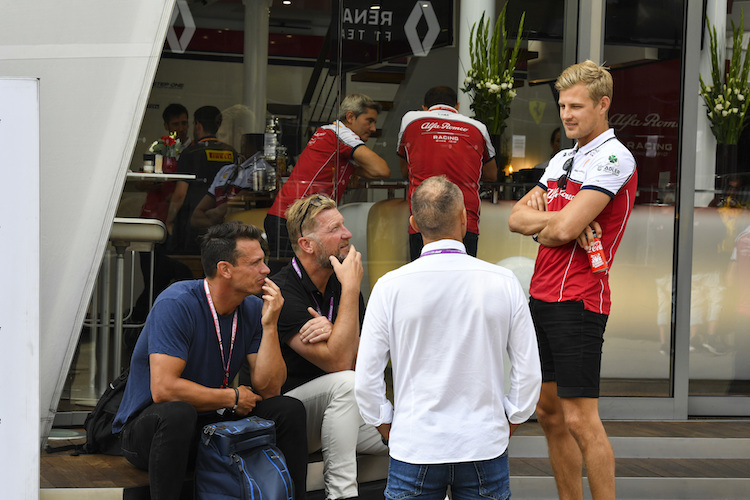 Marcus Ericsson (rechts) hatte in Belgien wenig zu tun