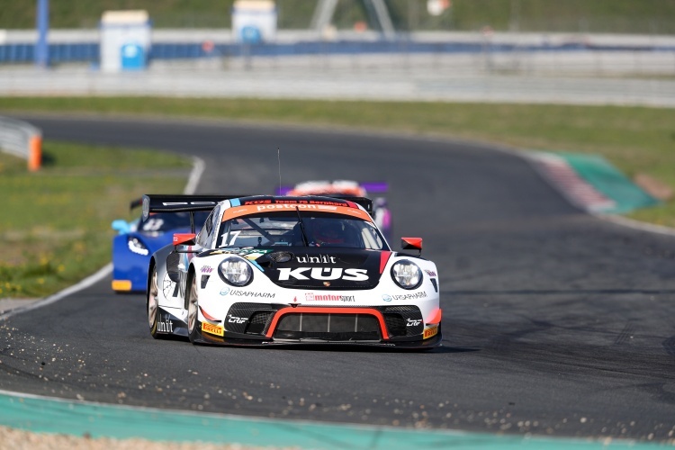 Liegt beim Test des ADAC GT Masters in Oschersleben vorne: Klaus Bachler im neuen Porsche 911 GT3 R