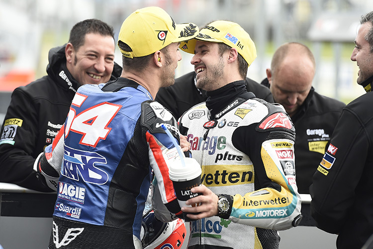 Tom Lüthi steht am Sonntag mit Mattia Pasini und Sam Lowes in Reihe 1