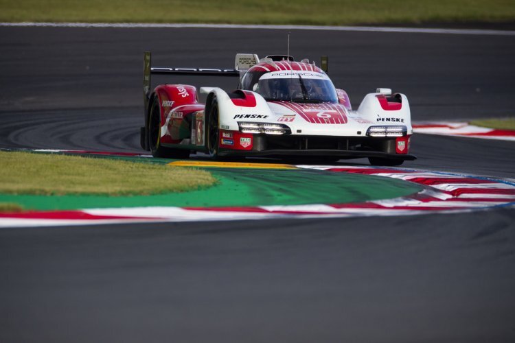 Der Porsche 963 von Kévin Estre, André Lotterer und Laurens Vanthoor