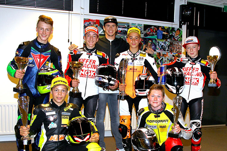 Beim Finale des Northern Europe Cup in Assen übergab Scott Redding die Trophäen