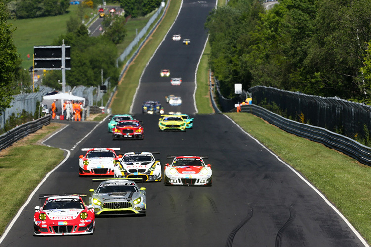   Das Frikadelli Racing Team geht mit seinen beiden Porsche 911 GT3 R als Favorit in den 59. ADAC ACAS H&R-Cup.