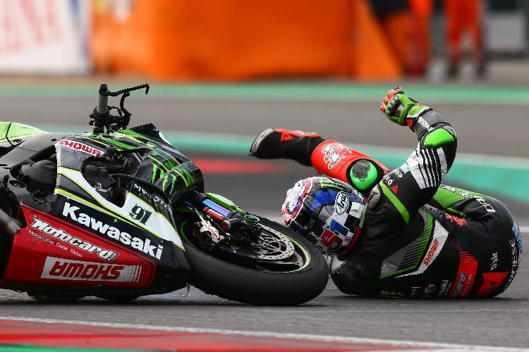 Leon Haslam stürzte in Magny-Cours in Kurve 17