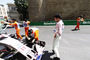 Sergio Pérez war der Erste, der in Kurve 8 in der Mauer landete