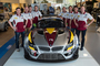 Die Piloten von des BMW Sports Trophy Team Marc VDS mit ihrem Einsatzgerät