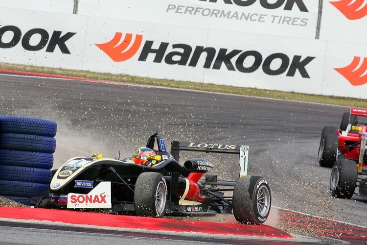 Crash in der Formel 3