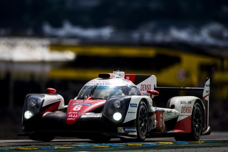 Aktuell vorne: Der Toyota TS050 Hybrid von Stéphane Sarrazin, Mike Conway und Kamui Kobayashi