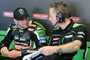 Superbike-Weltmeister Tom Sykes (li.) mit seinem Crew-Chief Marcel Duinker