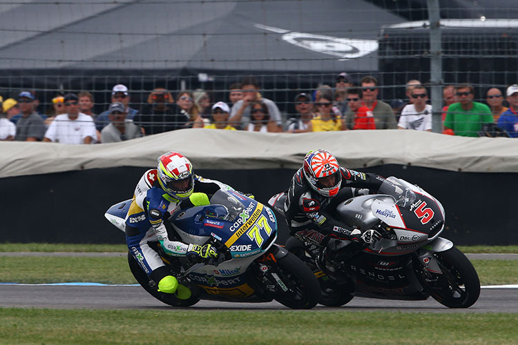 Johann Zarco (5) ging hart gegen Dominique Aegerter (77) vor