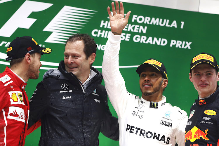 Aldo Costa nach dem China-GP mit Vettel, Hamilton und Verstappen