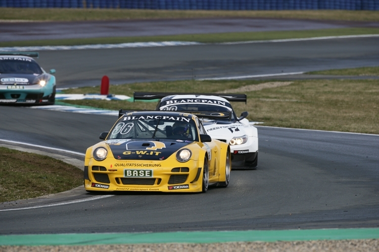 Sieg in Lauf 2 für den Porsche von Schütz-Motorsport.