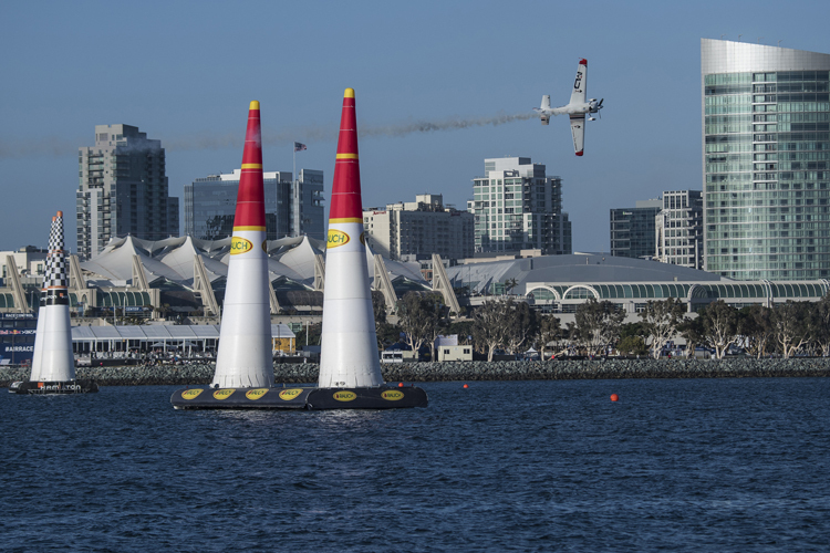 Red Bull Air Race: Yoshihide Muroya holt zweiten Sieg