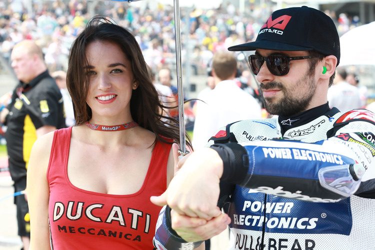 Eugene Laverty mit Frau Pippa als Grid Girl