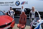 Dr. markus Schramm mit den Werksfahrern Eugene Laverty und Tom Sykes