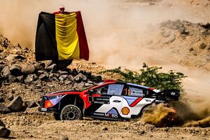 Thierry Neuville und Martijn Wydaeghe gewannen als jetzt ehemalige Weltmeister die Rallye Saudi-Arabien)