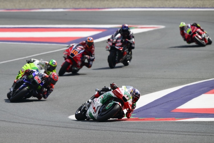 Honda-Pilot Johann Zarco (9.) vor Yamaha-Werksfahrer Quartararo