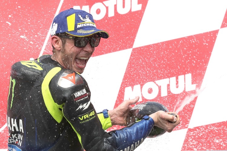 Valentino Rossi feierte in Las Termas ausgelassen