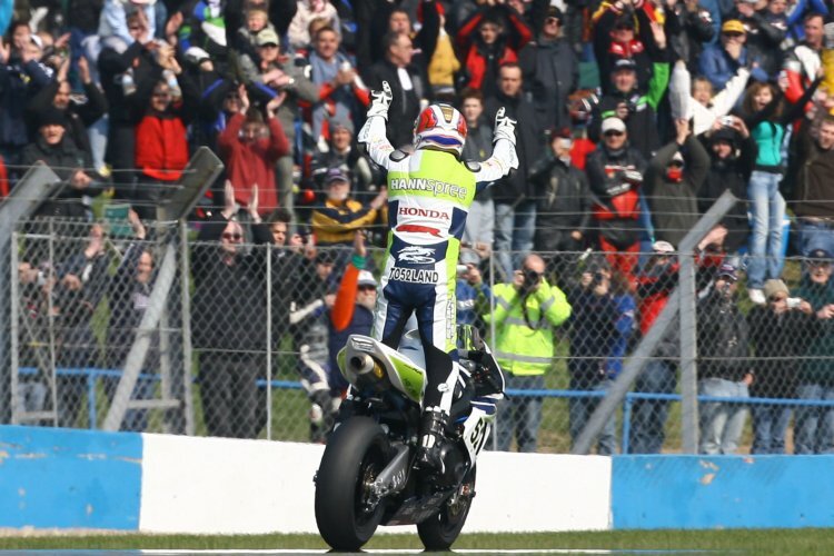 James Toseland gewann sein Heimrennen in Donington 2007