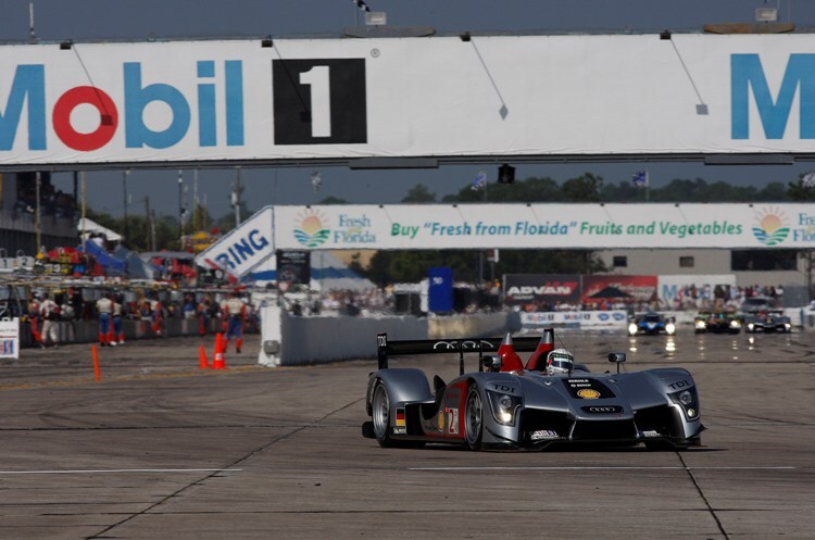 Wenn McNish am Steuer ist, hat Peugeot nichts zu lachen