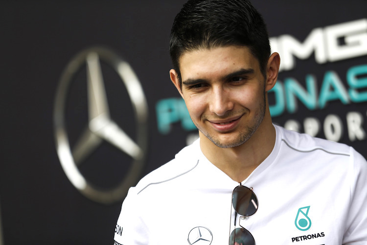 Esteban Ocon bei den Saisonabschluss-Tests von Abu Dhabi