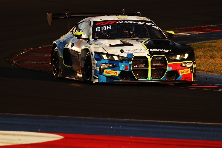 Valentino Rossi auf seiner Heimstrecke im BMW M4 GT3