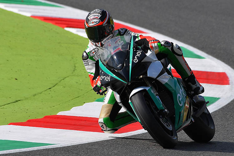 Max Biaggi auf der Energica Ego Corsa