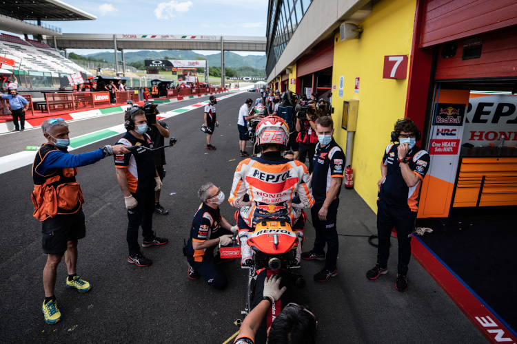 Marc Márquez und seine Crew warteten geschickt ab