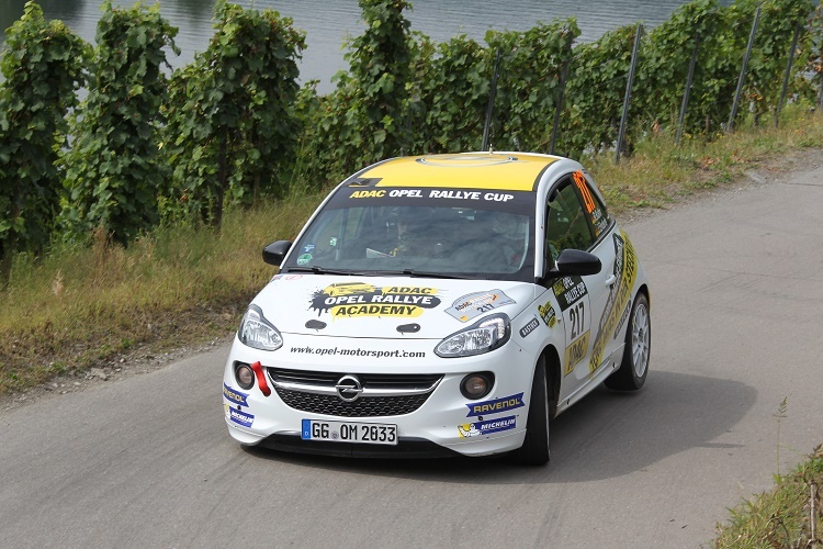 Der Adam für die ADAC Opel Rally Academy