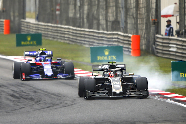 Kevin Magnussen hat mit dem Haas-Renner alle Hände voll zu tun