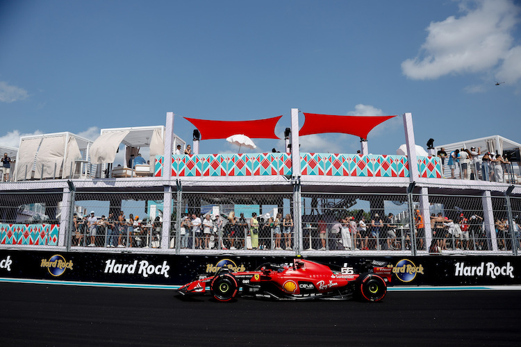 ​Carlos Sainz rechnet damit, im Miami-GP von Max Verstappen überholt zu werden  