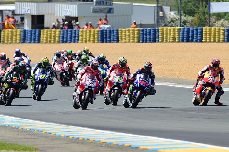 2015 siegte Jorge Lorenzo in Le Mans überlegen vor Rossi und Dovizioso