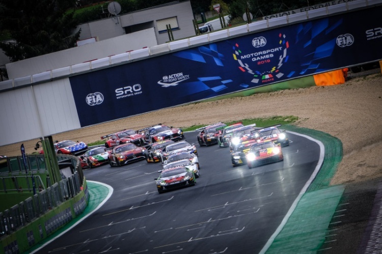 Start zum GT-Rennen der FIA Motorsport Games in Vallelunga