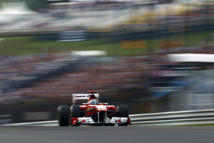 Der Ferrari von Alonso macht in Ungarn einen starken Eindruck 