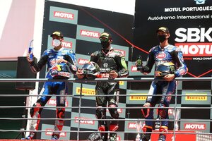 Das Podium in Lauf 1: Razgatlioglu, Rea, van der Mark (v.l.)