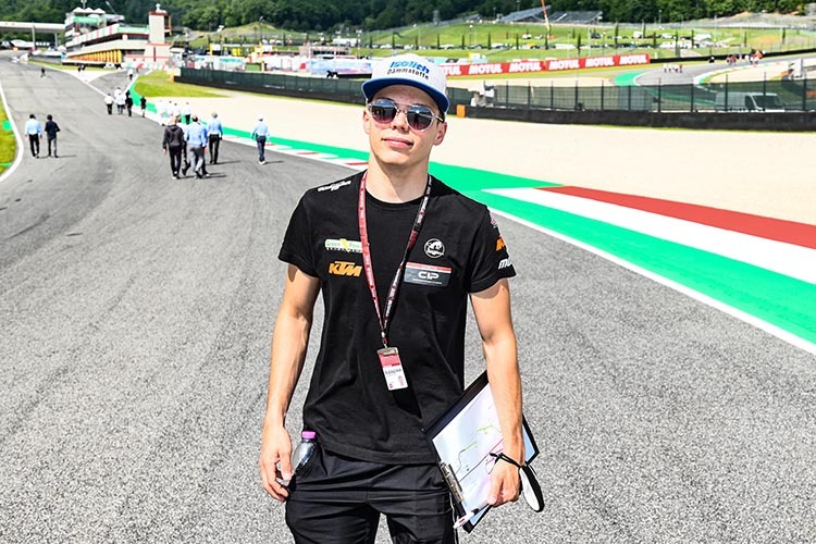 Max Kofler bei der Streckenbesichtigung in Mugello