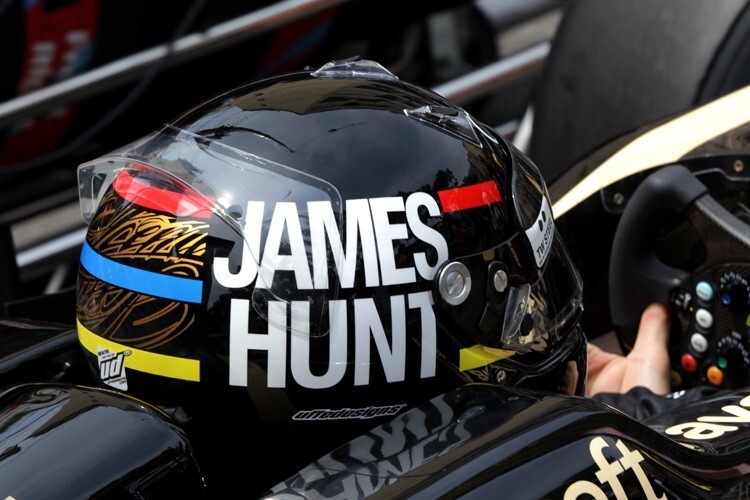Kimi Räikkönen 2012 mit dem Helmdesign von James Hunt