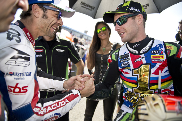 Weltmeister unter sich: Sylvain Guintoli mit Jonathan Rea (re.)