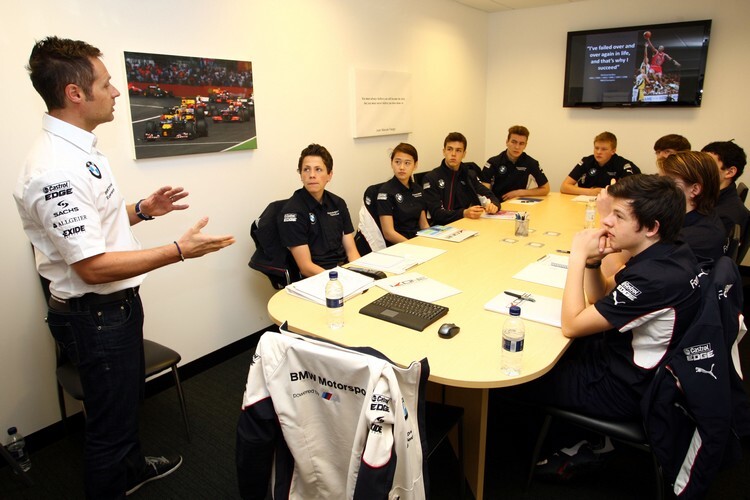 Andy Priaulx bei seinem Besuch in Silverstone