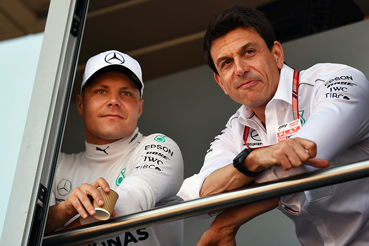 Valtteri Bottas und Toto Wolff