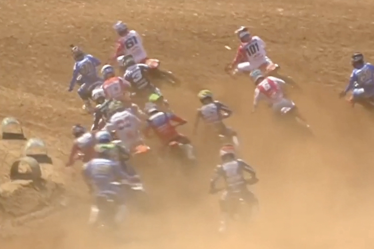 Der Start der MXGP-Klasse in Agueda