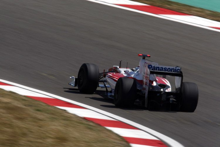 Trulli und Toyota mit Schwung unterwegs