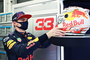 Max Verstappen und sein Helm für 2021