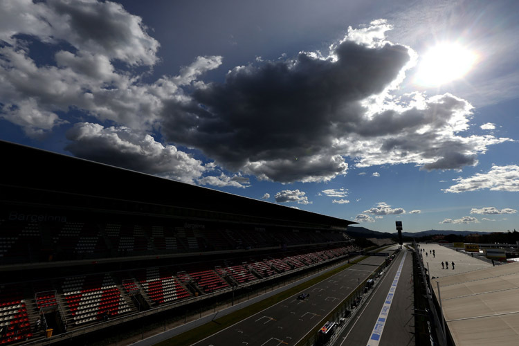 Am Circuit de Barcelona-Catalunya wurde einiges verändert – auch die Markierungen der Startaufstellung mussten angepasst werden