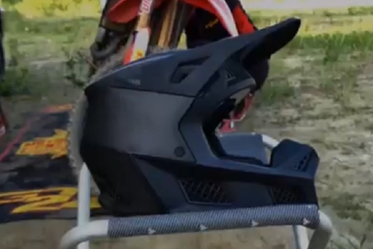 So sieht der neue Fox-Helm aus