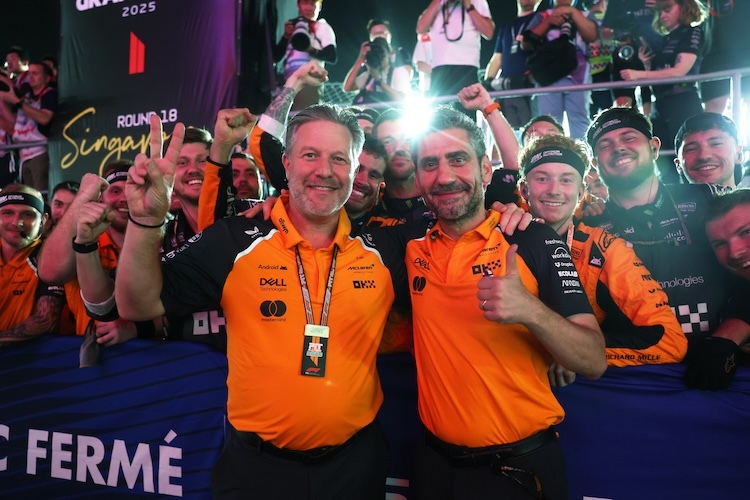 Zak Brown und Andrea Stella freuten sich über den Triumph in der Konstrukteurs-WM