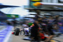 Mark Webber nach einem Reifenwechsel