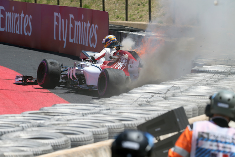 Es dauerte eine ganze Weile, bis Marcus Ericsson das Feuer in seinem Heck bemerkte