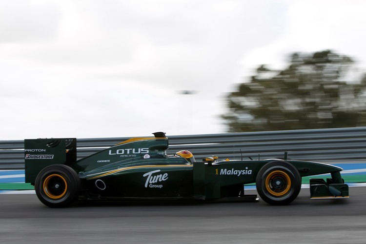 Fairuz Fauzy im Lotus T127 beim Test in Jerez