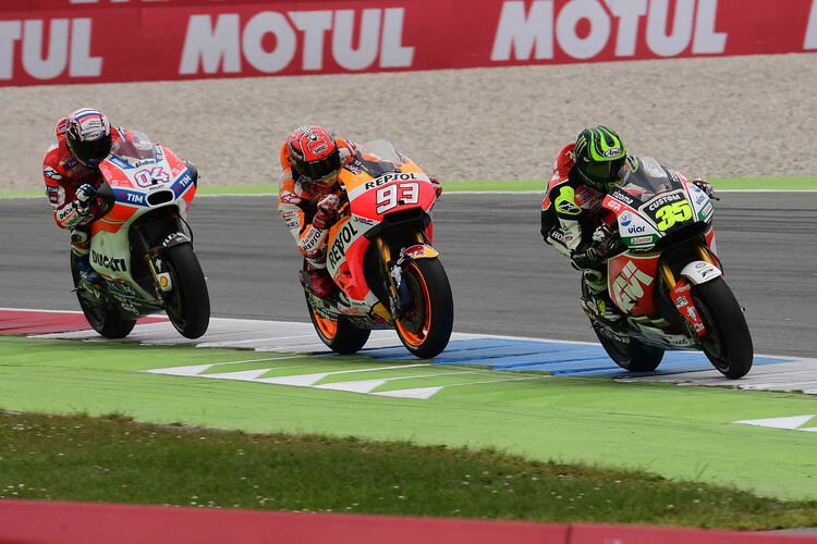 Cal Crutchlow vor Marc Márquez und Andrea Dovizioso